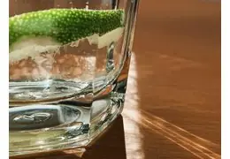 Gesundes Wasser trinken – Warum Leitungswasser oft nicht reicht