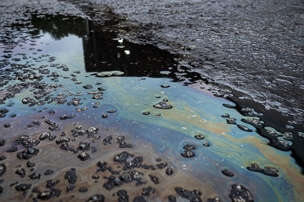 Trinkwasserwarnung Leck: Chemikalien im Schwimmbadwasser